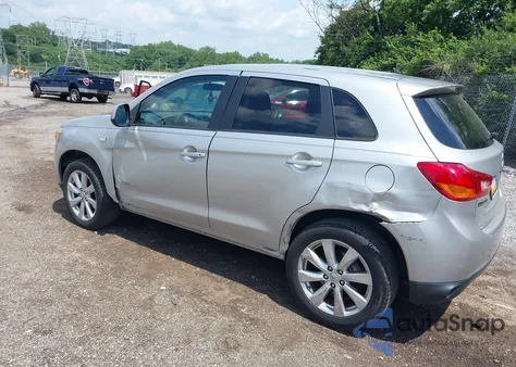 2014 Mitsubishi Outlander Sport Es z USA, uszkodzony, nr VIN 4A4AR3AU8EE021128